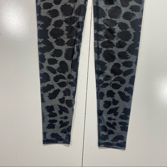 Elektrix Love Eco Conscious Streetwear Recycled Cheetah Print Leggings NWT M - Picture 10 of 16
